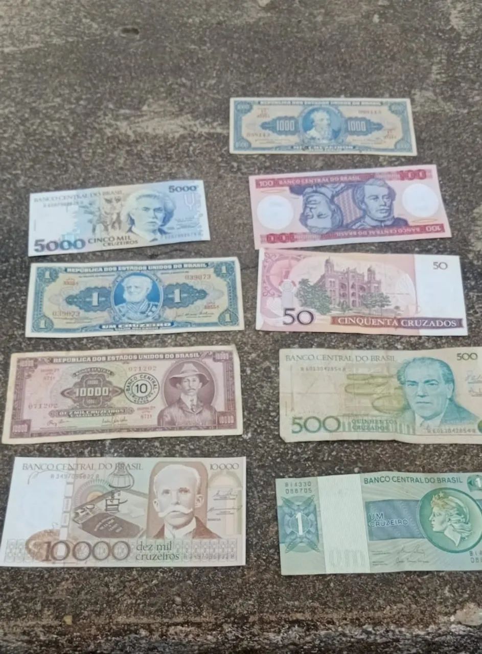 Cédulas e moedas antigas e raras