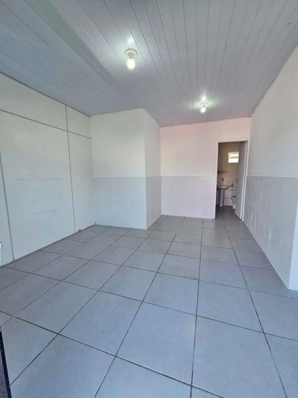 Sala Comercial 18m² Rio Tavares, Florianópolis  - Foto 2