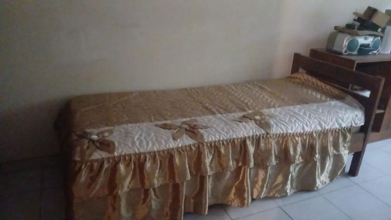 Cama de solteiro em Cerejeira 