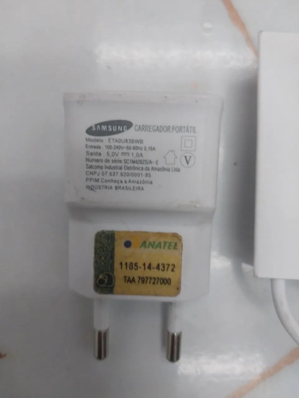 Carregador original Samsung branco perfeito estado - Foto 2