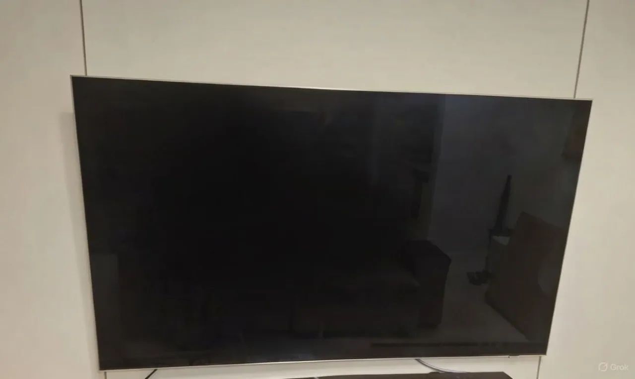 TV Sansumg 55 NeoQled com Led  Quebrado