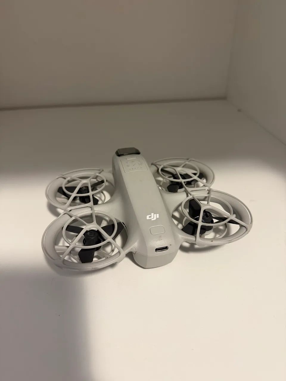 Dji Neo + bateria  - Foto 2