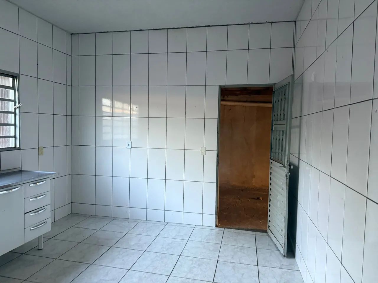 Casa com 4/4 sendo 1 suite em coroados  - Foto 4