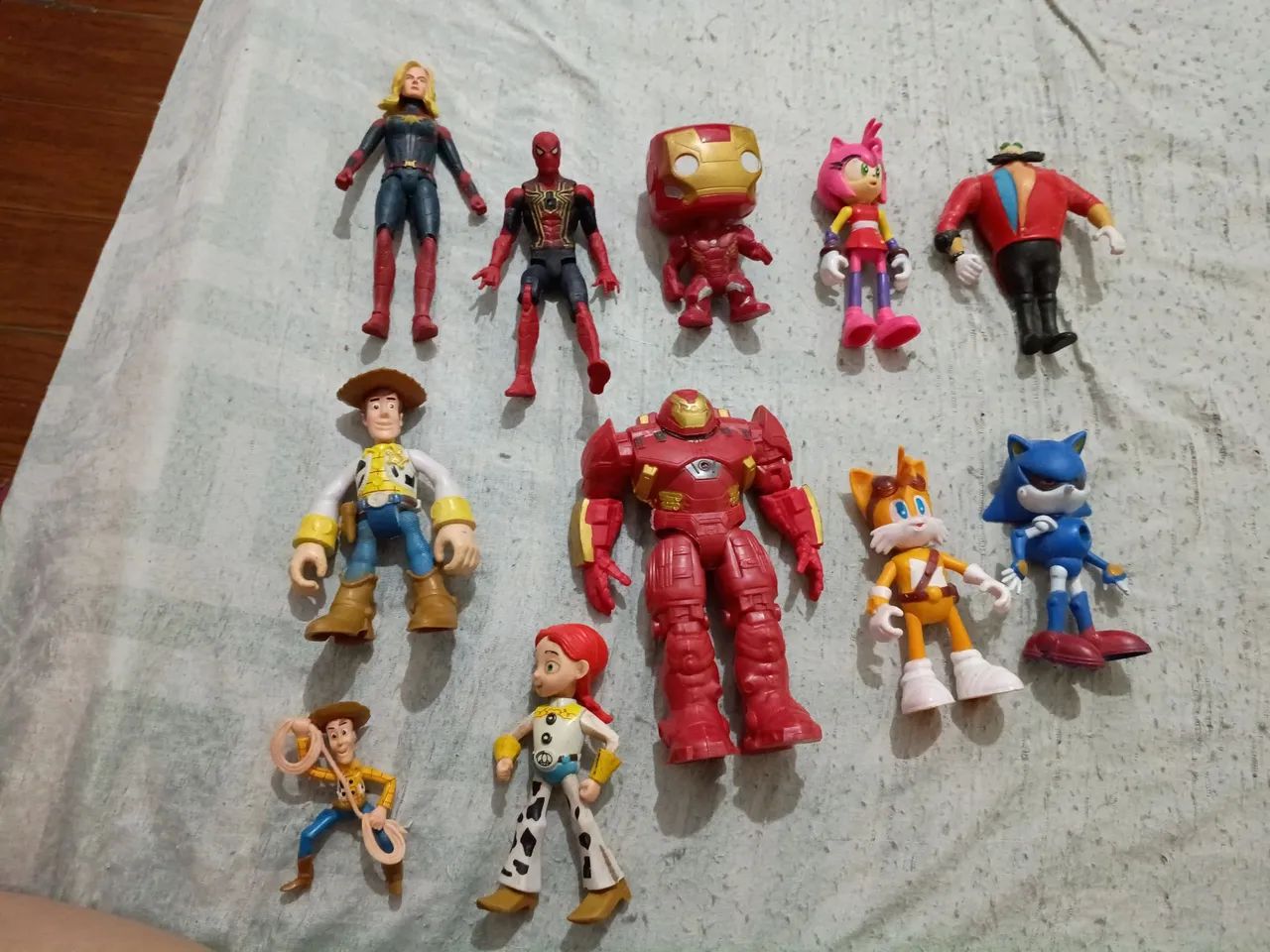 Bonecos de Personagens 