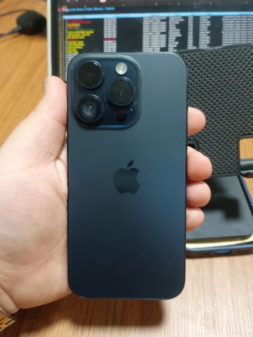 iPhone 15 Pro Titânio Azul - Foto 2