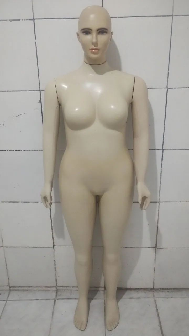 Manequim  tamanho normal e plus size  - Foto 2