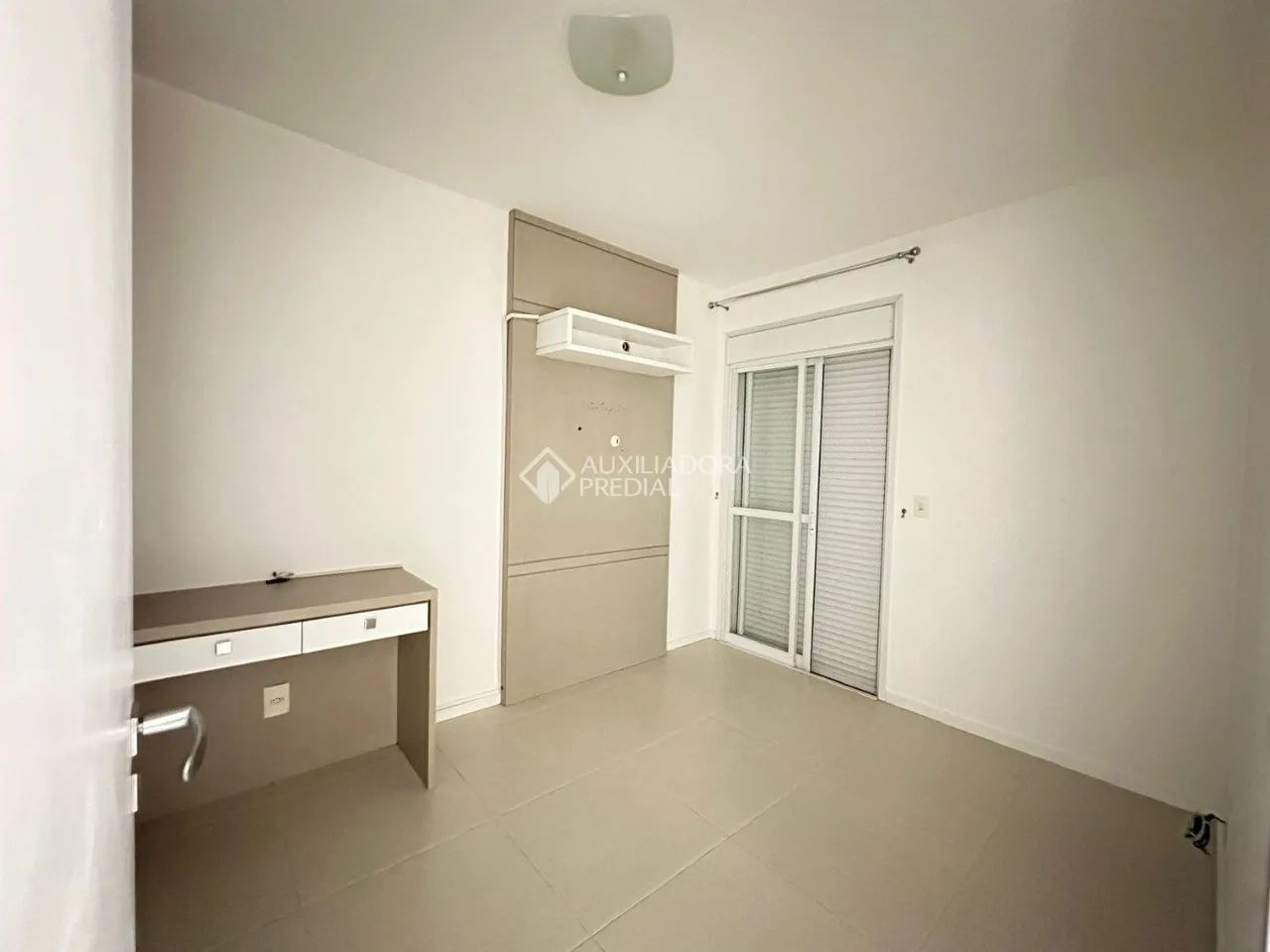 LOCAÇÃO | 2 DORMITÓRIOS COM 1 SUÍTE E GARAGEM | PRÓXIMO À ESTÁCIO E AO SHOPPING ITAGUAÇU - Foto 4