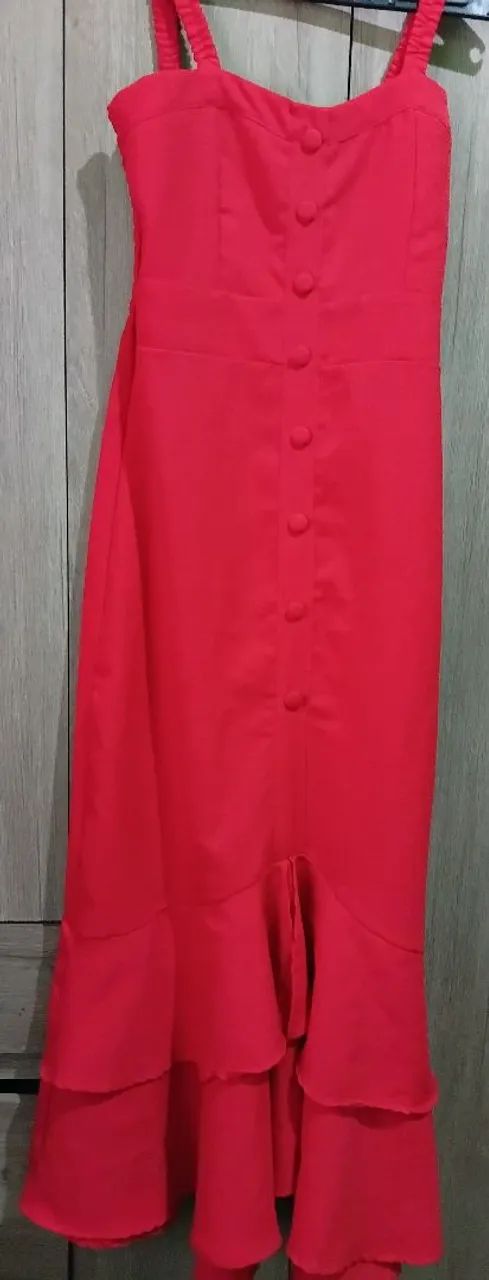 Vestido vermelho, M