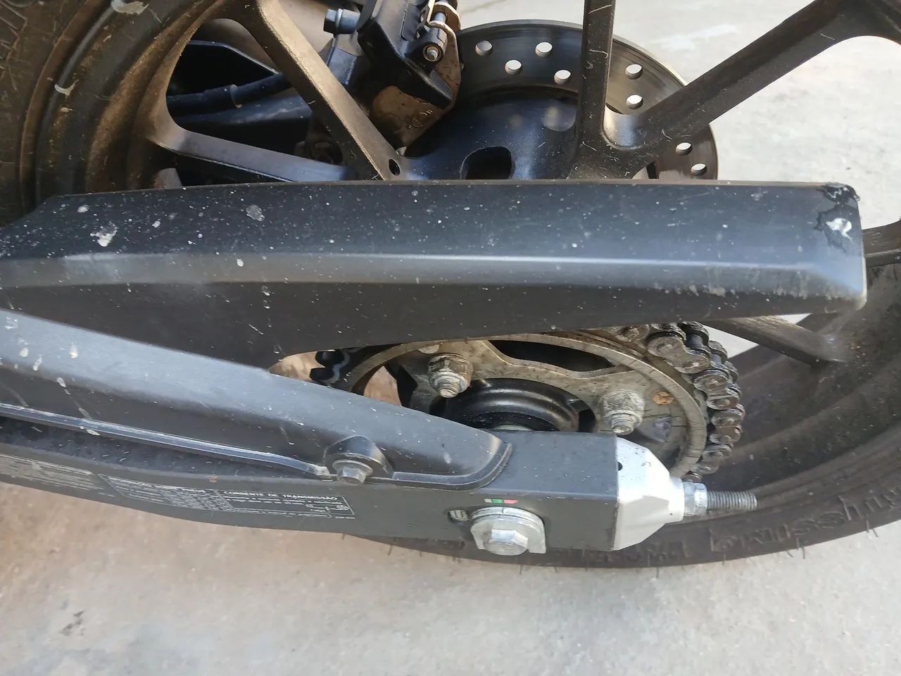 Moto 300