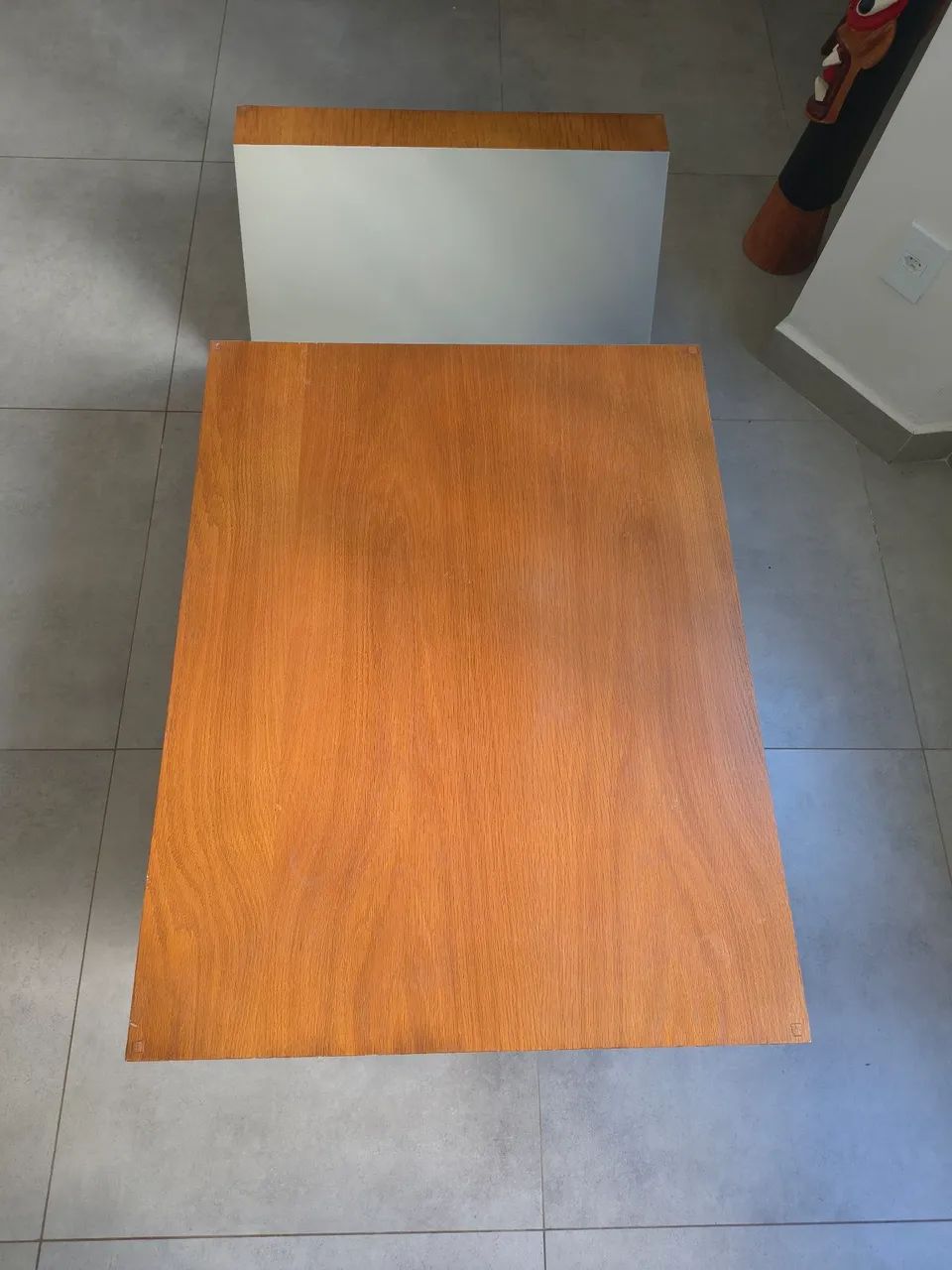 MESA DE MADEIRA MACIÇA/ DESIGN MODERNO - Foto 2