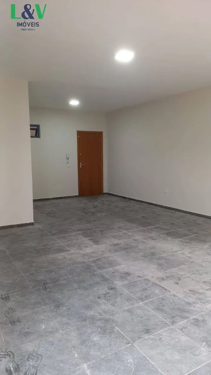 Ótima sala comercial no centro de Louveira - Foto 5