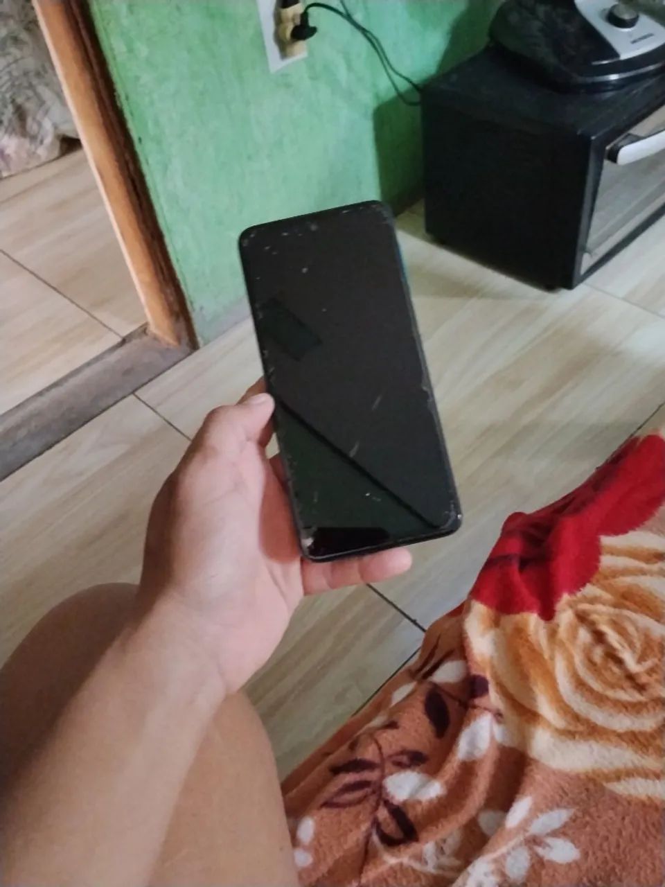 Celular com tela quebrada  - Foto 2