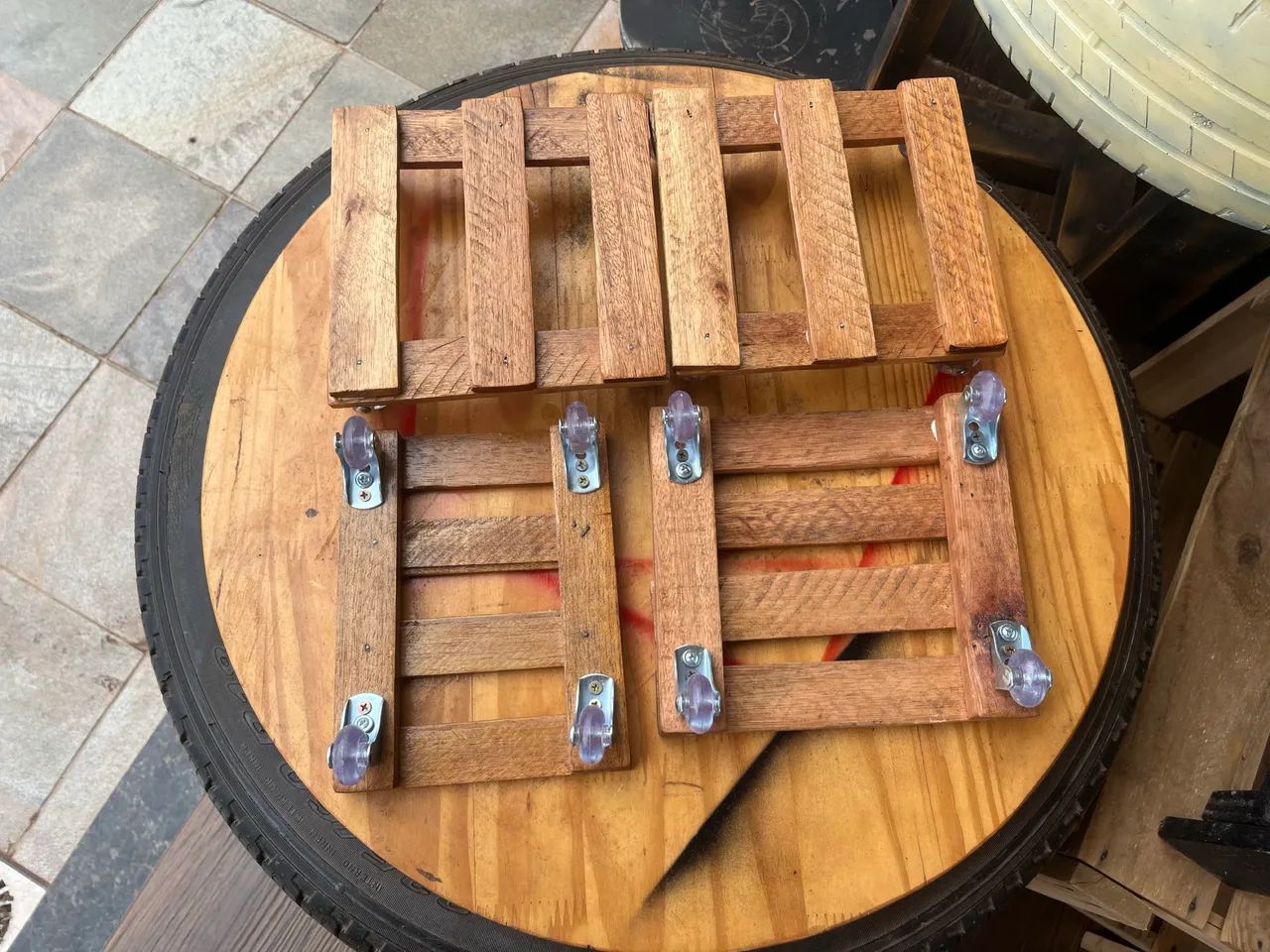 Suporte de madeira para vasos e plantas - Foto 2