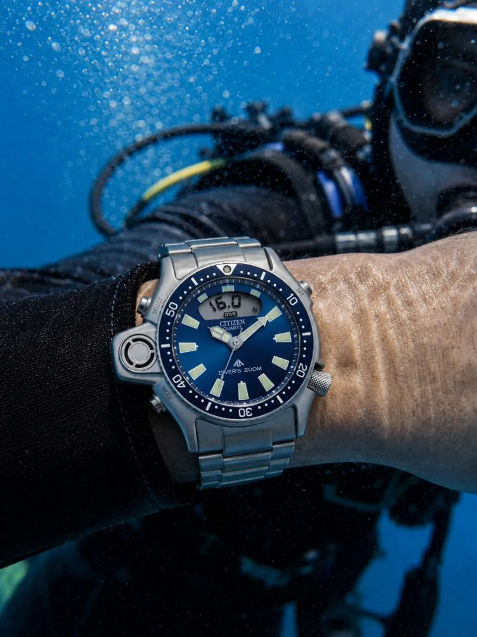 Relógio Citizen Aqualand Diver's 200m Eco-drive BN2031-85E