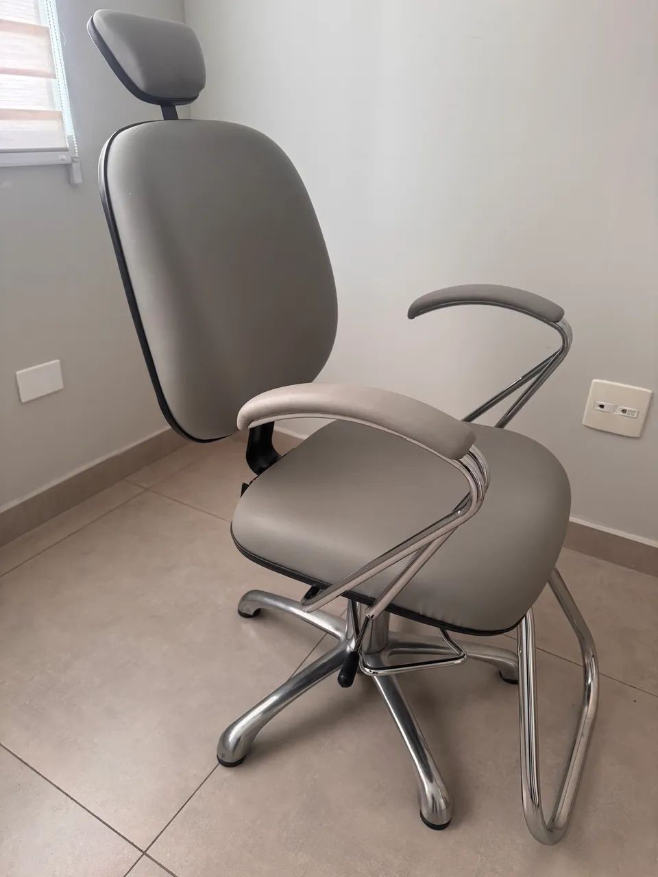 CADEIRA PARA ESTÉTICA  - Foto 3