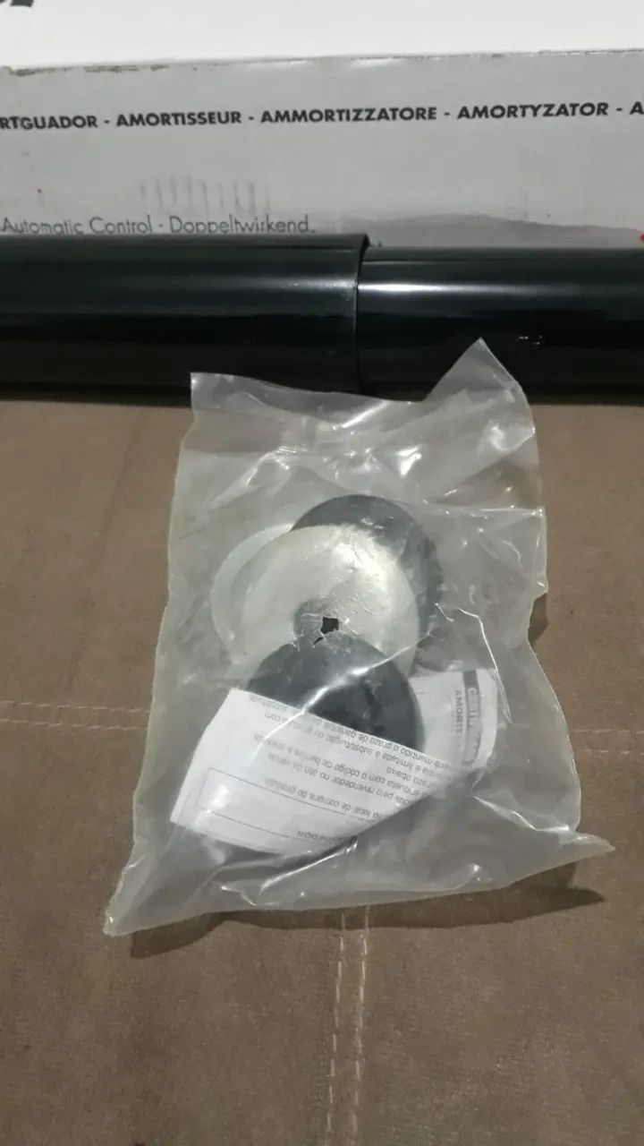 Amortecedor Dianteiro Volvo - Foto 2