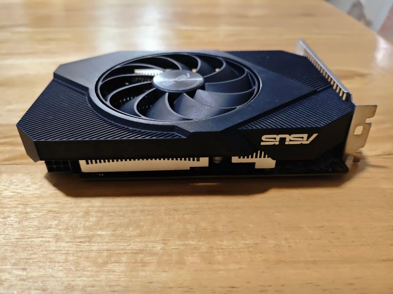 GTX 1650 Asus Phoenix 4gb - Foto 3