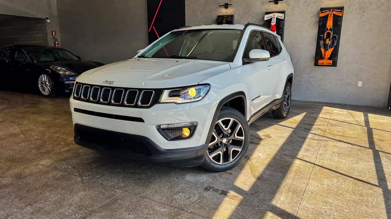Jeep Compass COMPASS LONGITUDE 2.0 4x2 Flex 16V Aut. 2017
