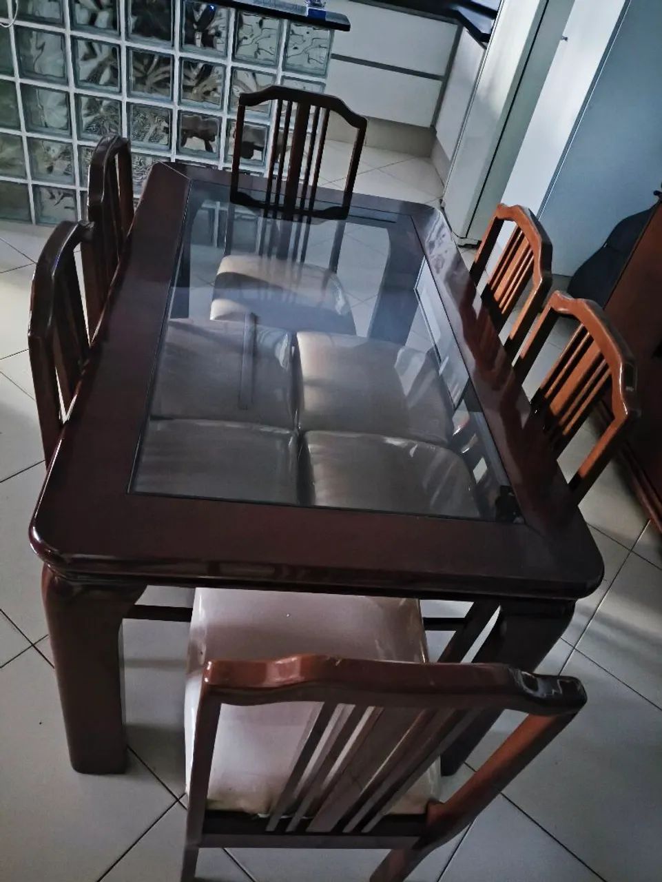 Mesa Madeira 6 cadeiras 