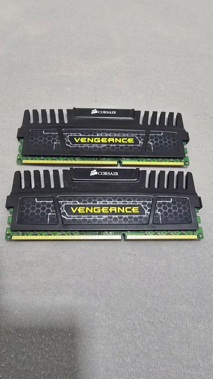 Par memórias Corsair Vengeance 16GB 2x8GB 1600MHz DDR3