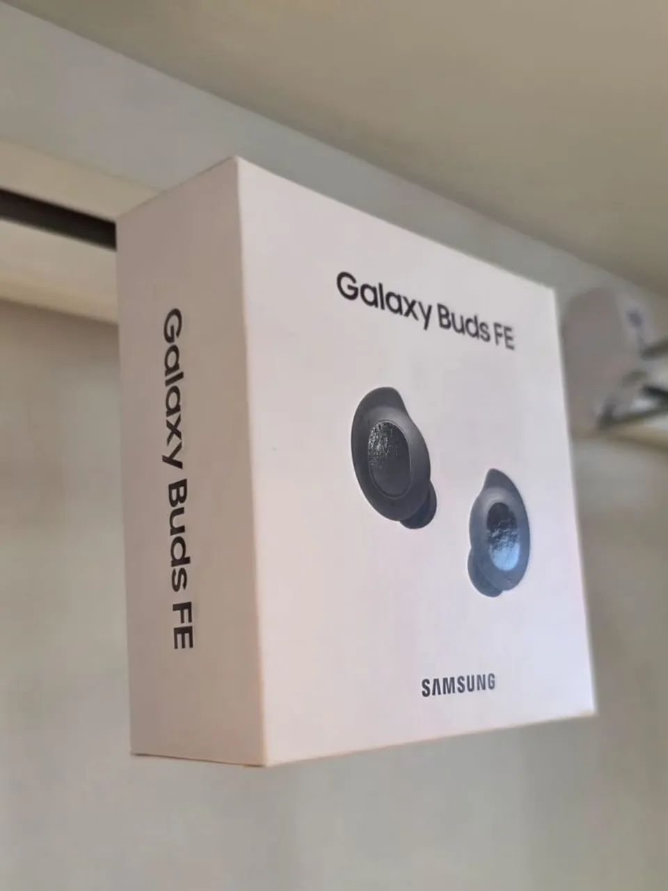 Galaxy Buds FE 415985317918822401