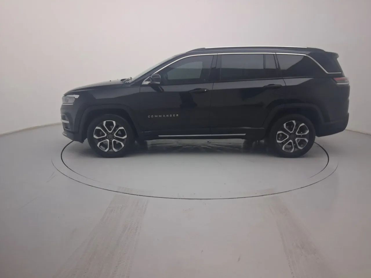 Jeep Commander Limited T270 1.3 TB Flex Aut., foto 2 de 18