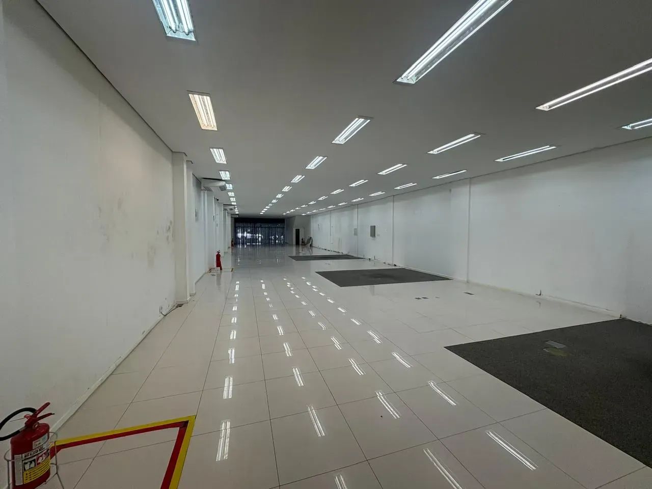 Alugo Loja com 2 andares toda climatizada. - Foto 3