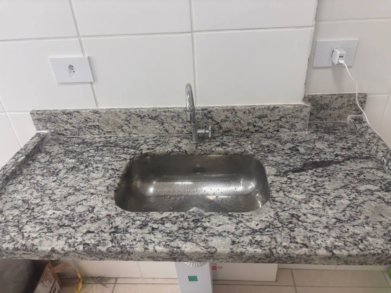 Pia em Mármore, tanque e pia de banheiro  - Foto 2