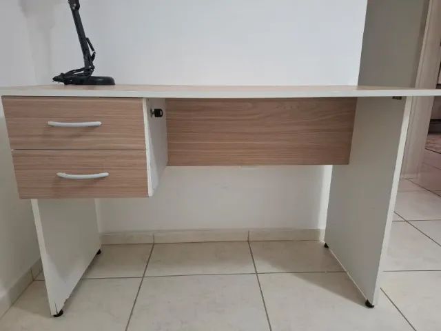 Mesa de Escritório 