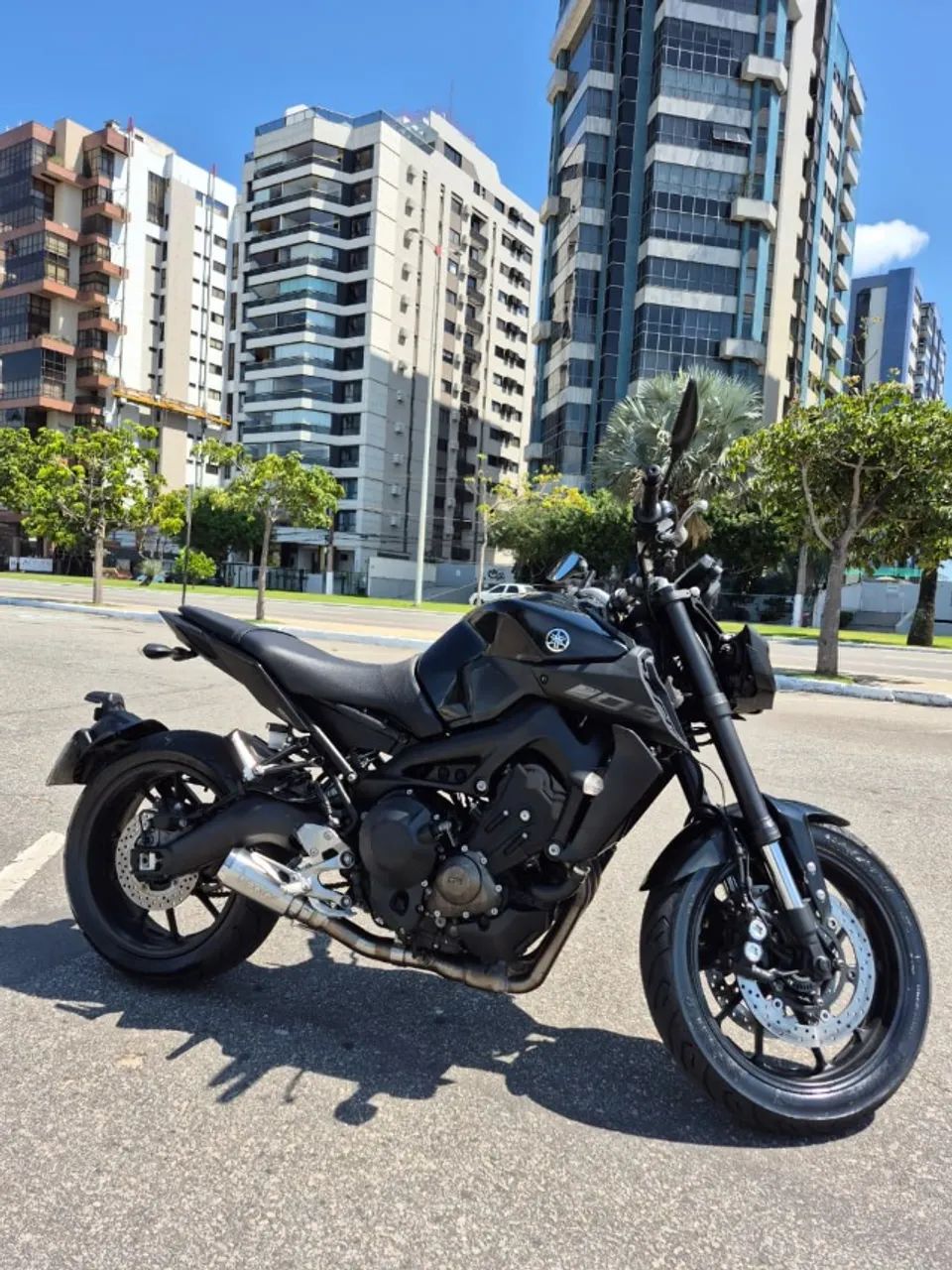 YAMAHA MT 09  - Foto 3