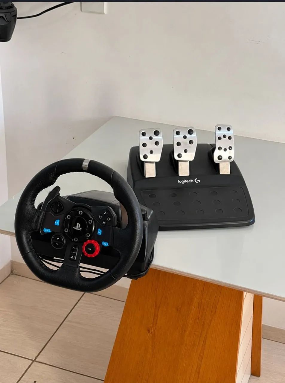 Volante Logitech G29 - PS4, PS5 e PC - Foto 2