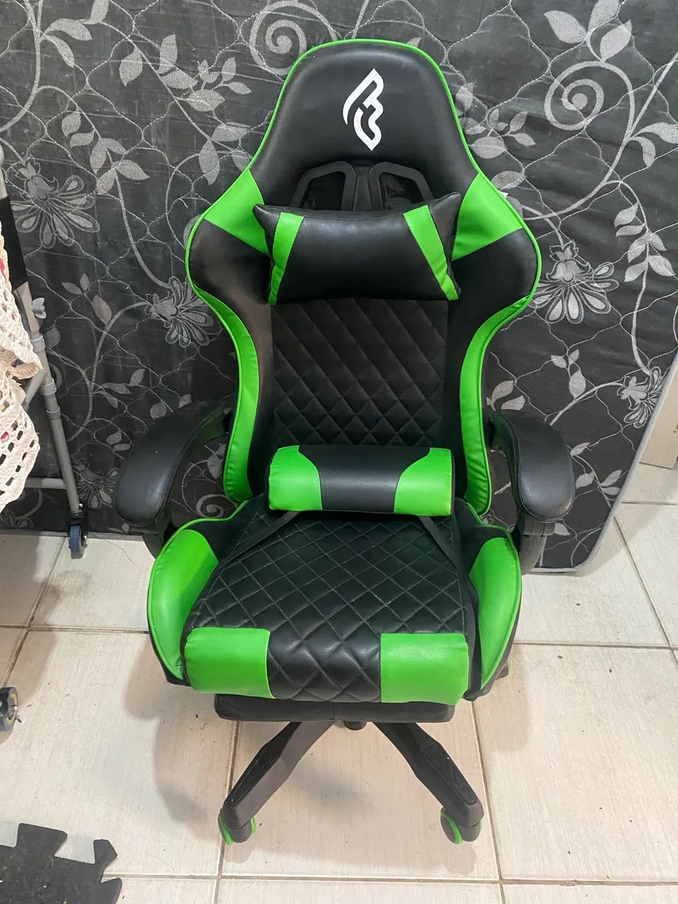 Cadeira gamer verde  - Foto 3