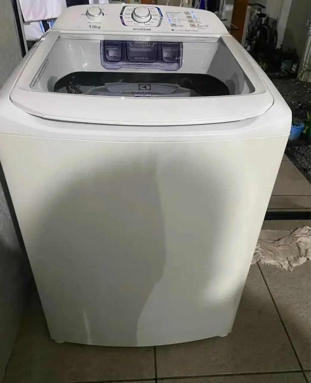 Máquina de lavar 13kg semi nova 