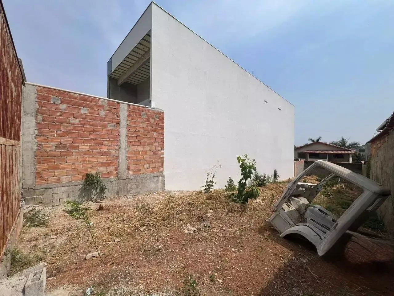 LOTE 265m2 - BAIRRO GARÇAS
