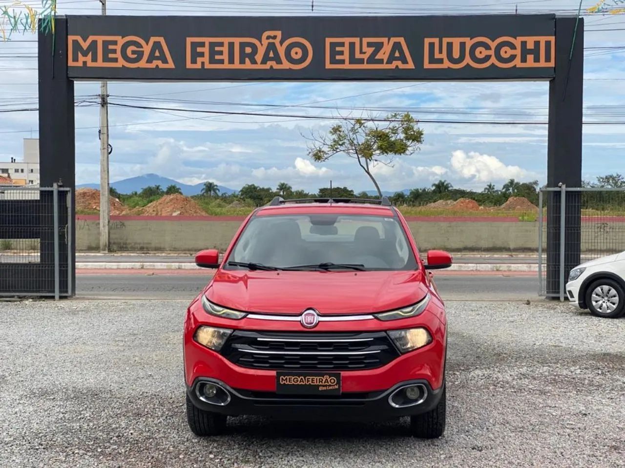 Fiat Toro Freedom 1.8 16V Flex Aut. 2017 - Foto 2