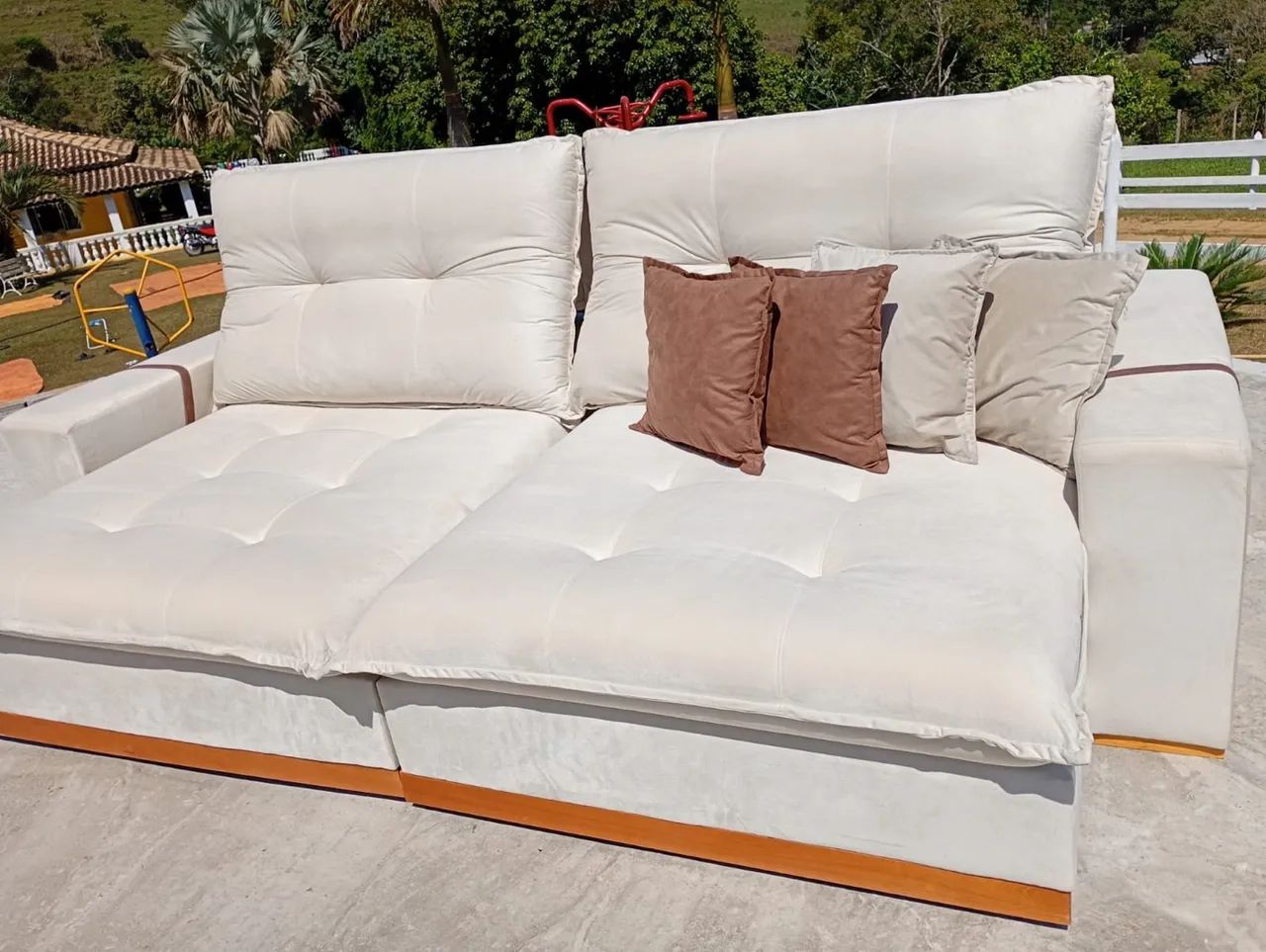Sofa de luxo 2,90 bege claro lindo !! - Foto 4