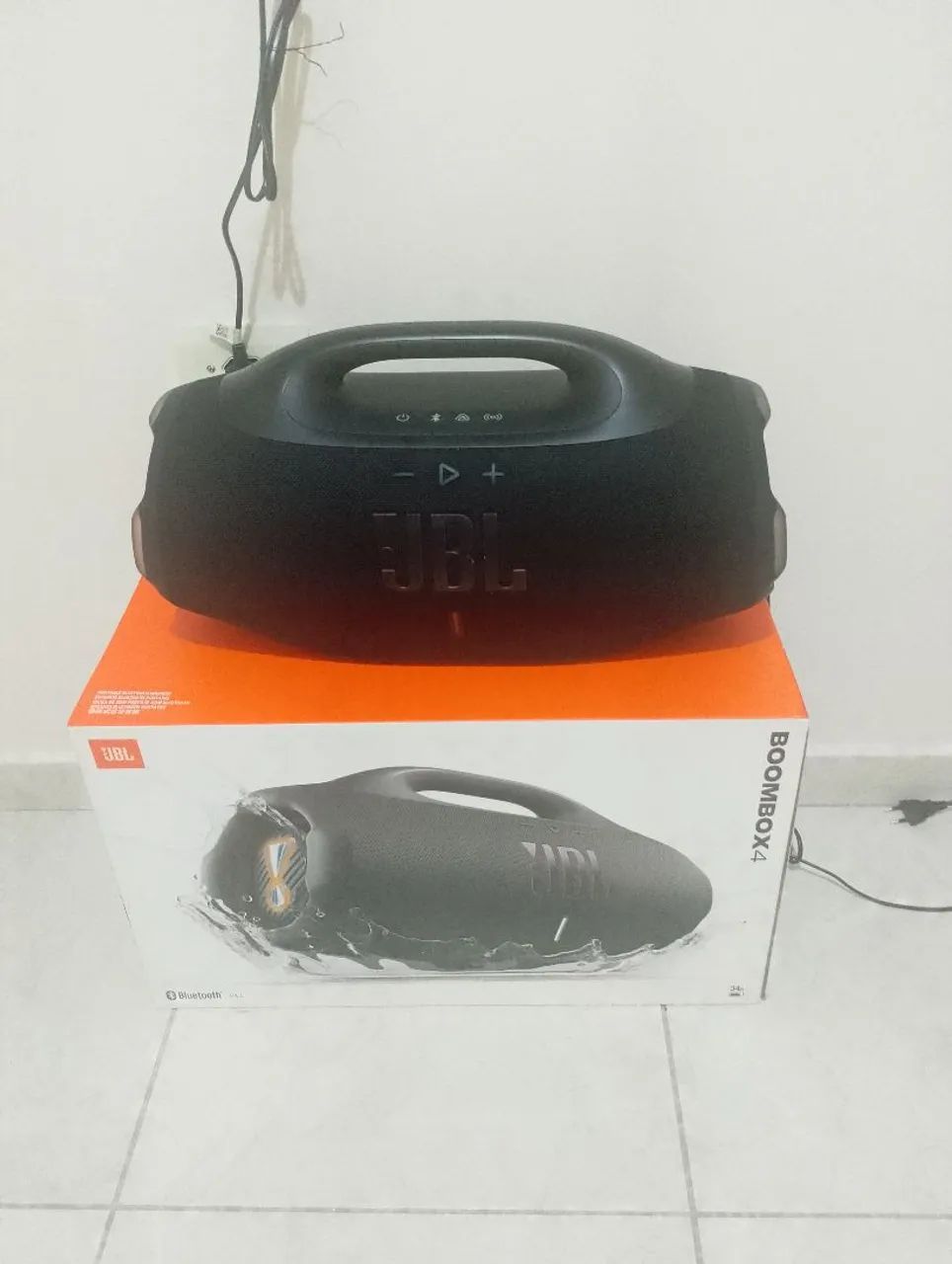 JBL Bombox 4
