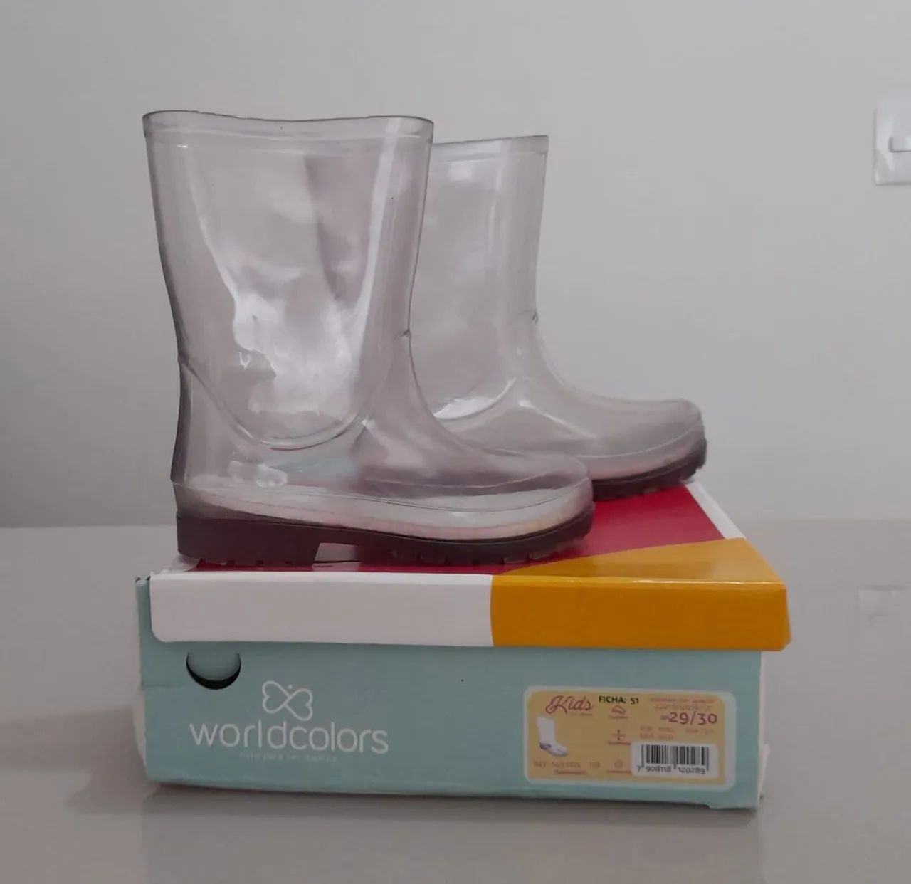 Bota original World Colors 20/30 (Bem Novinha) - Foto 2
