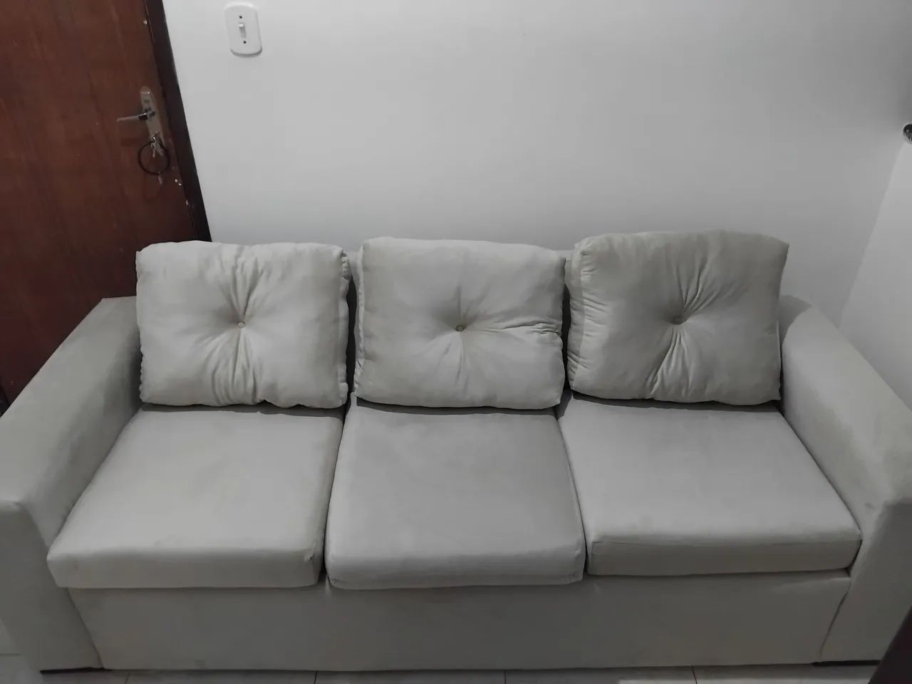 Sofá 03 lugares bege  - Foto 5
