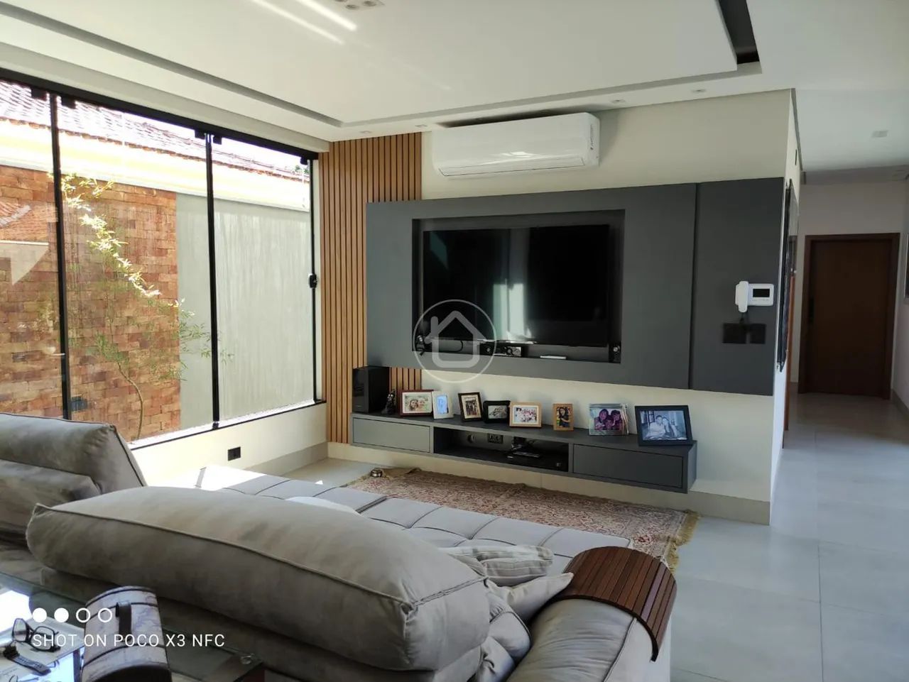 SOBRADO COM 3 SUITES, PISCINA E ENERGIA SOLAR - Foto 5