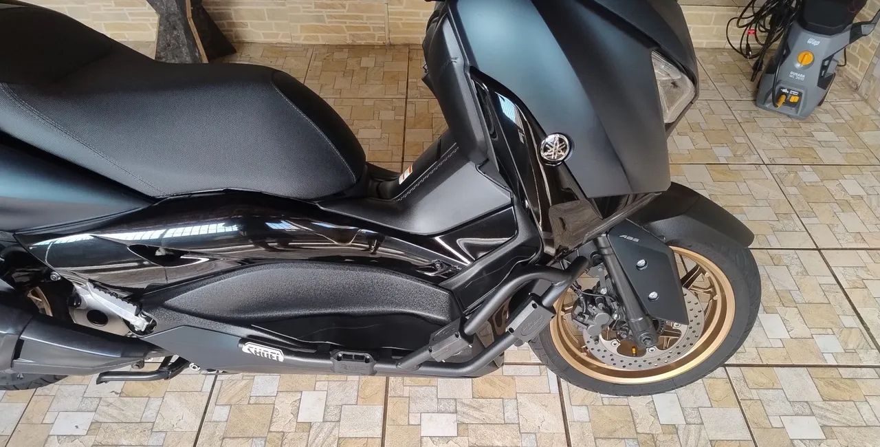 Xmax 250 