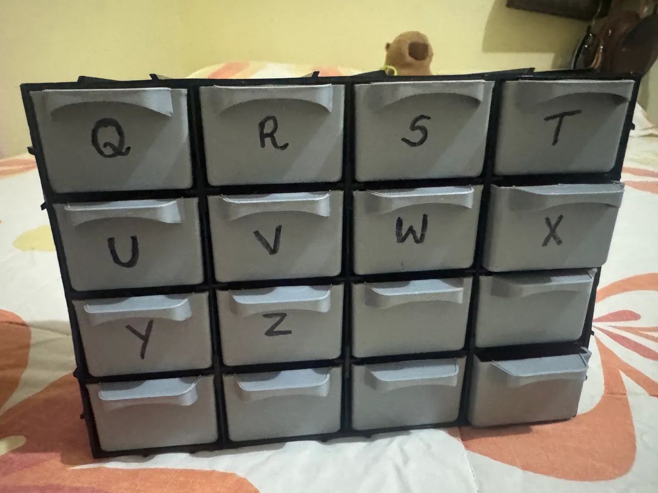 Letras com furo passante  - Foto 3