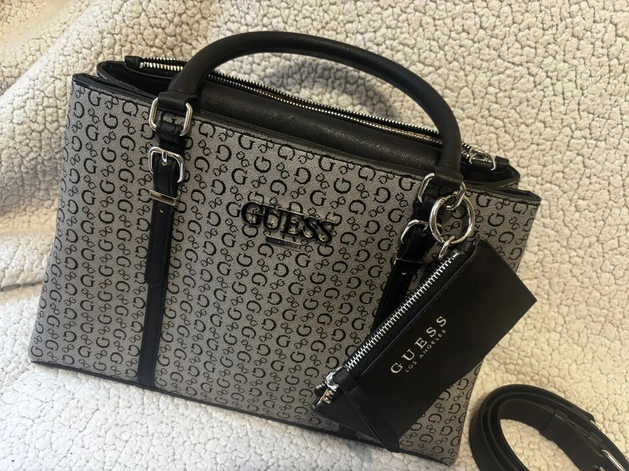 Bolsa Guess tiracolo universitária... - Foto 5