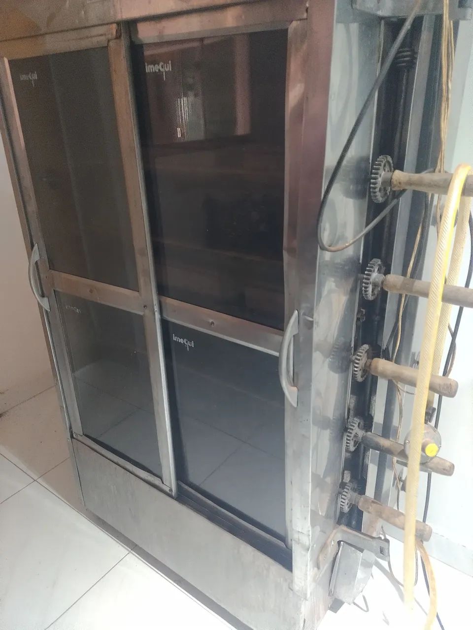 Assadeira de frango, funcionando perfeitamente  - Foto 5