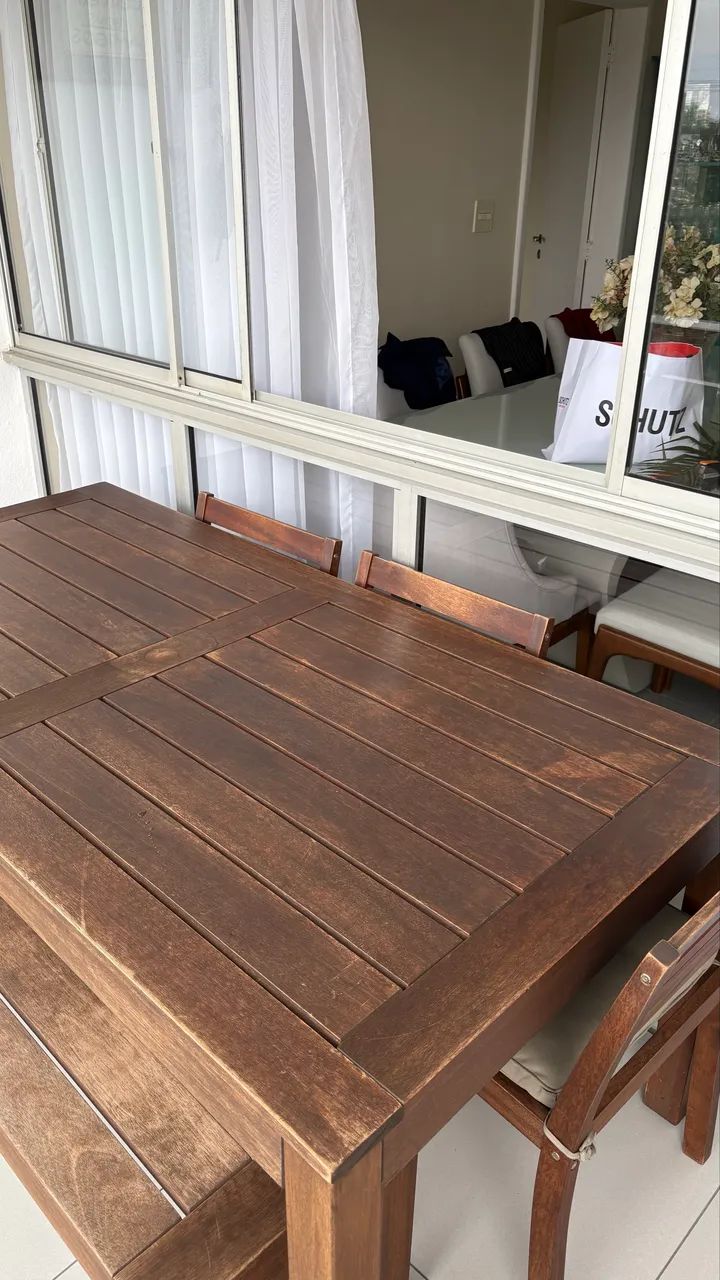 Mesa de varanda retangular com banco e três cadeiras  - Foto 4