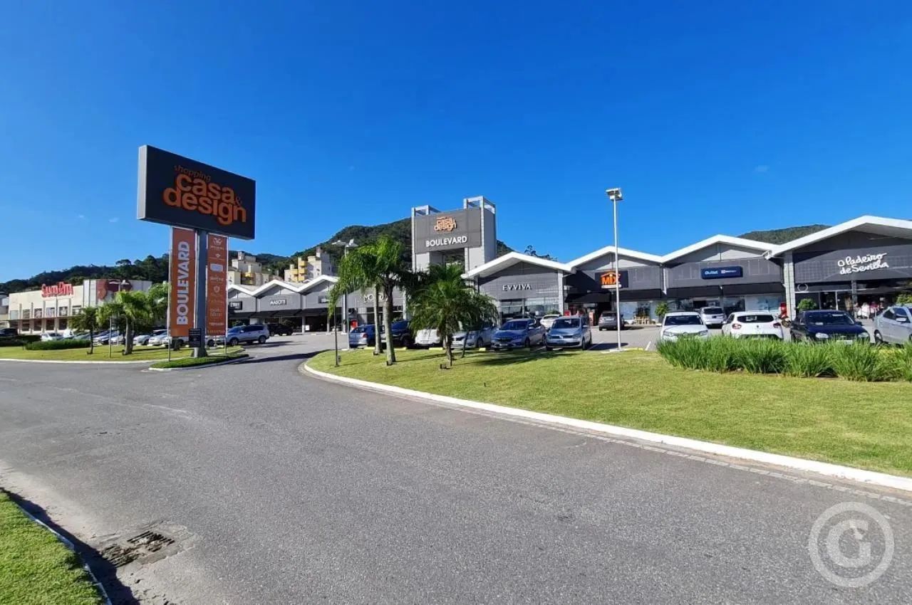 Espaçosa loja para aluguel em Florianópolis - Foto 4