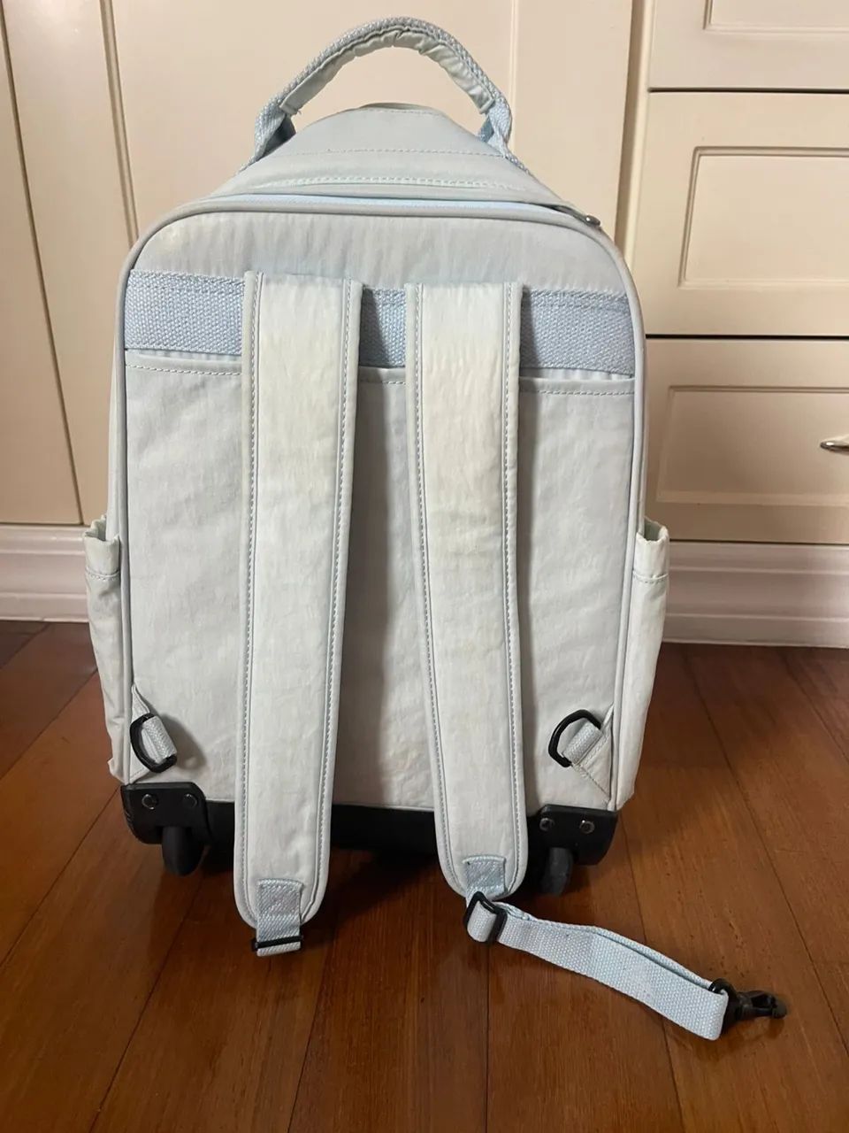 Mochila de rodinha Kipling com estojo e lancheira - Foto 4