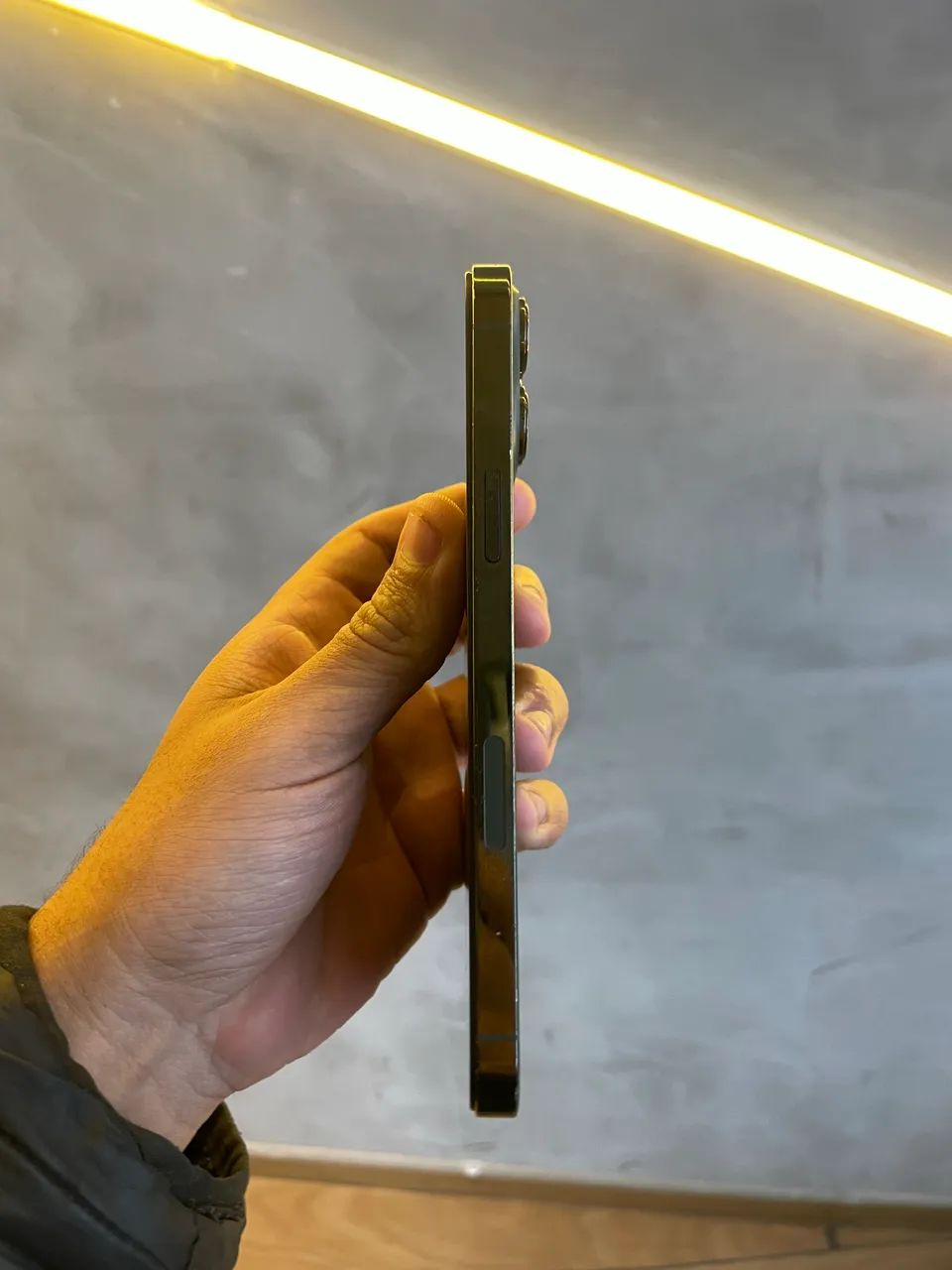 ? iPhone 13 Pro Max 128GB ? R$ 1.800 - Foto 4