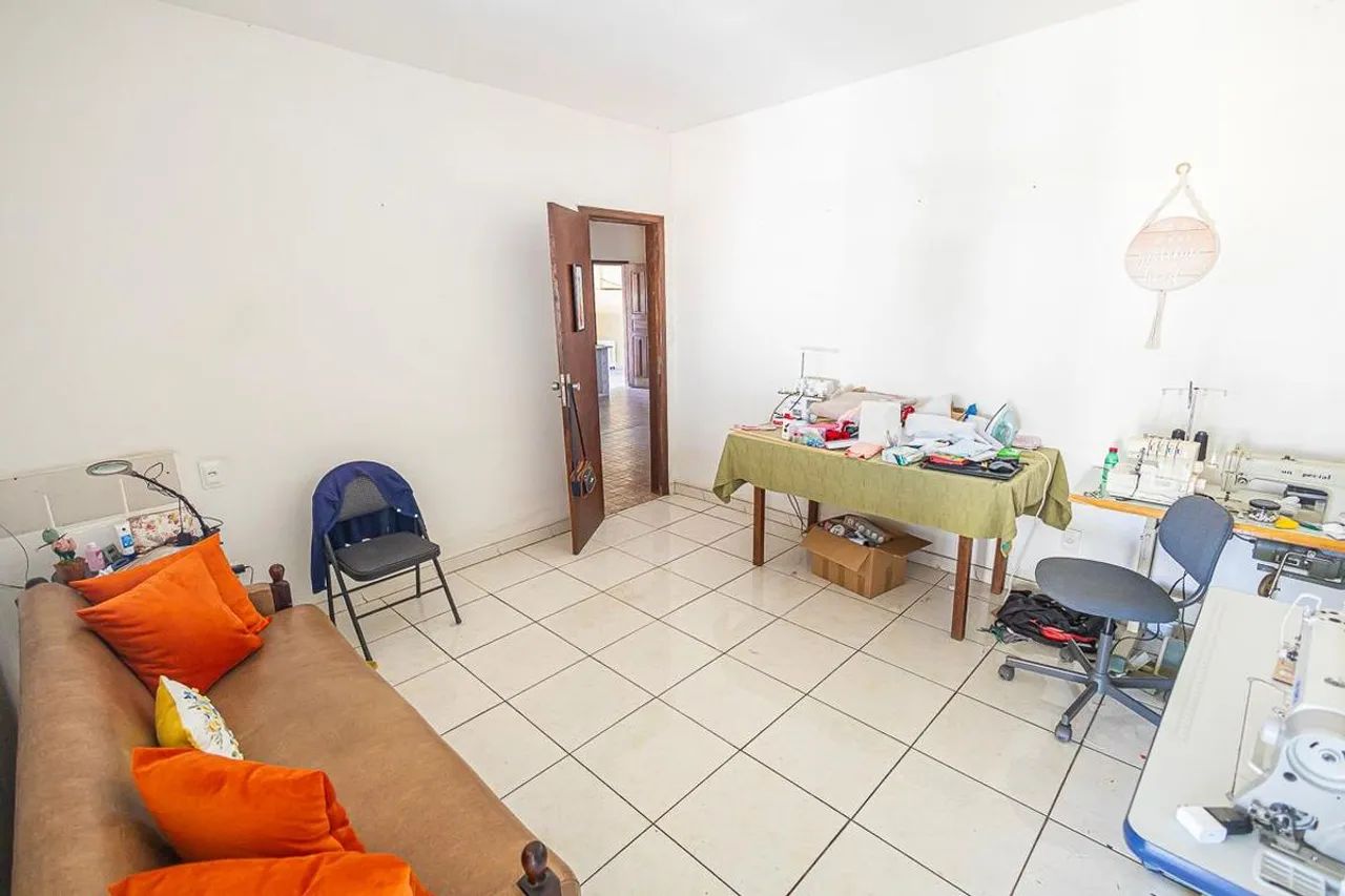 Casa à Venda - Dom Bosco, 3 Quartos, 360 m2