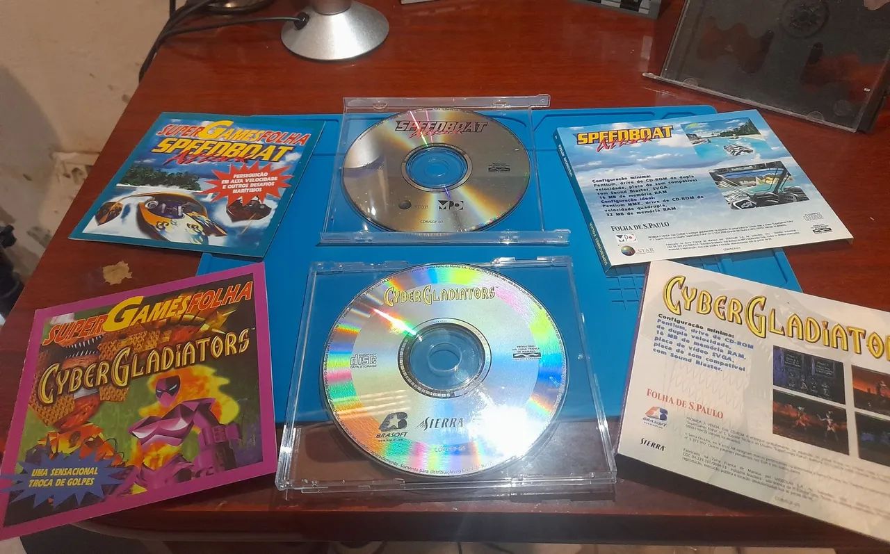 Jogo CD-ROM CyberGladiators & Speedboat Attack Supergamesfolha